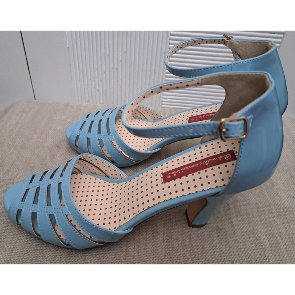 But Another Innocent Tale Heels Sandals Size 11 Blue Patent Leather Ankle Straps - Picture 3 of 10